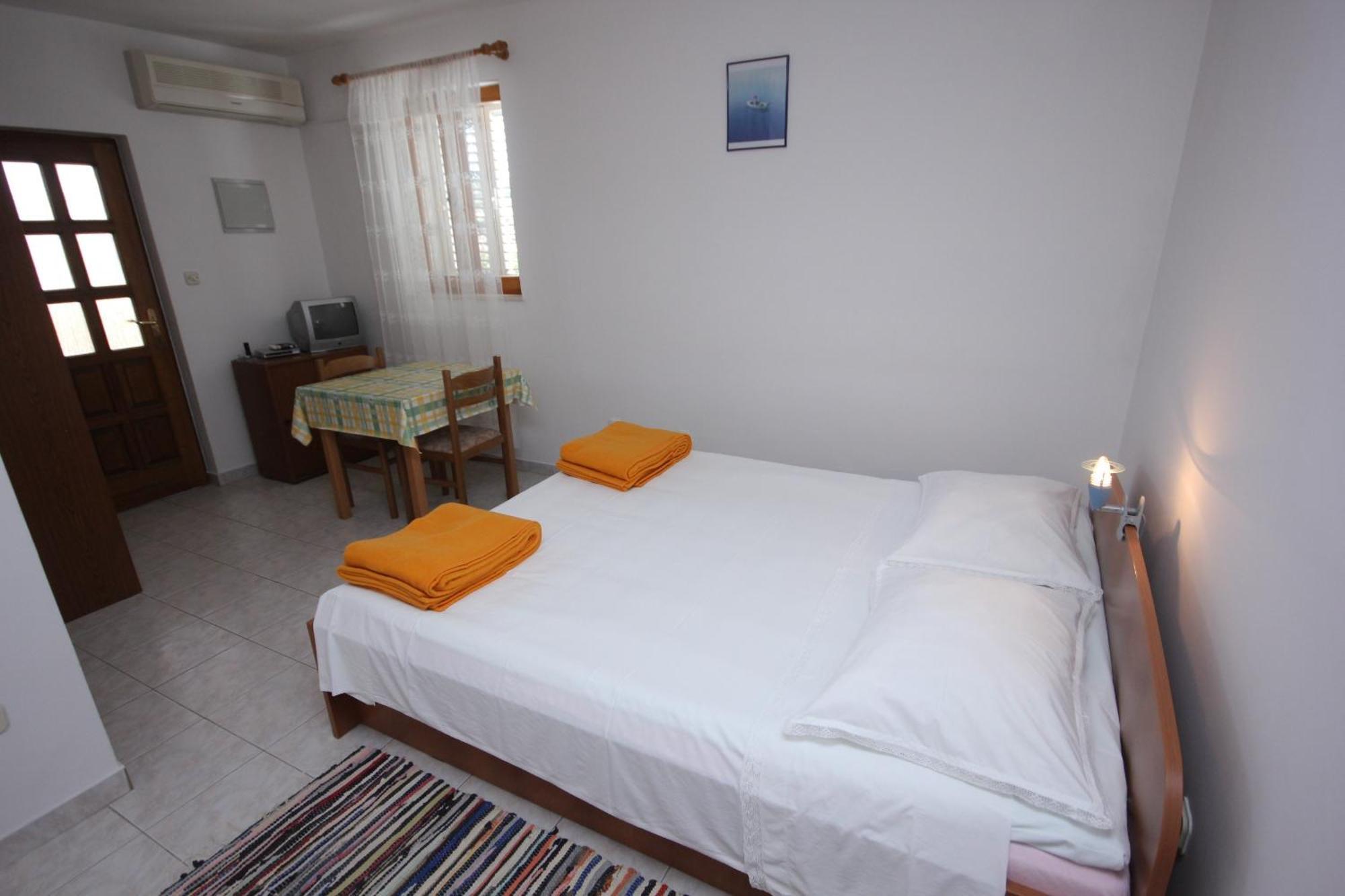 Apartments By The Sea Vis - 2470 Quarto foto
